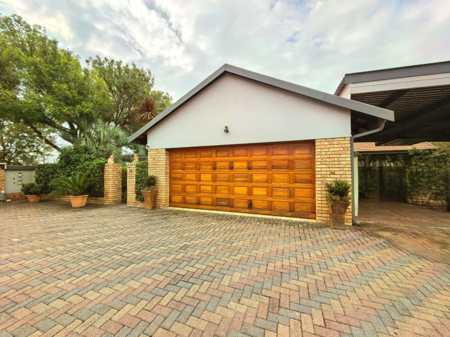 3 Bedroom Property for Sale in Vaalpark Free State